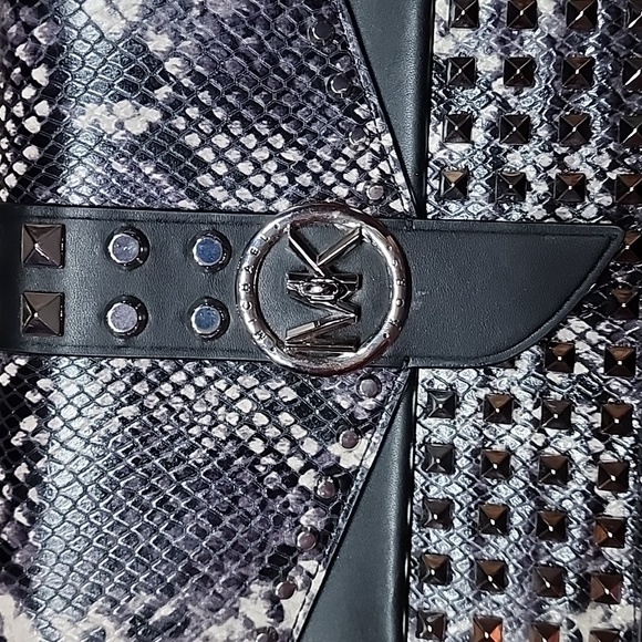 Michael kors MK Greenwich conv crossbody leather silver studs - Picture 6 of 7